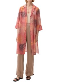 s.Oliver BLACK LABEL LONG MIT ALLOVER PRINT - Hemdbluse - papaya