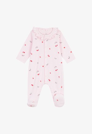 Rosa Babystrampler mit langen Ärmeln, Füßchen, Druckknöpfen vorne, Rüschensaum und rotem Blumenmuster, das über den Stoff verteilt ist.