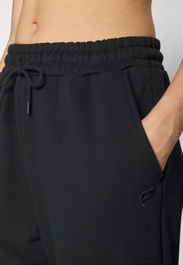 WEEKEND BAGGY JOGGER - Tracksuit bottoms4