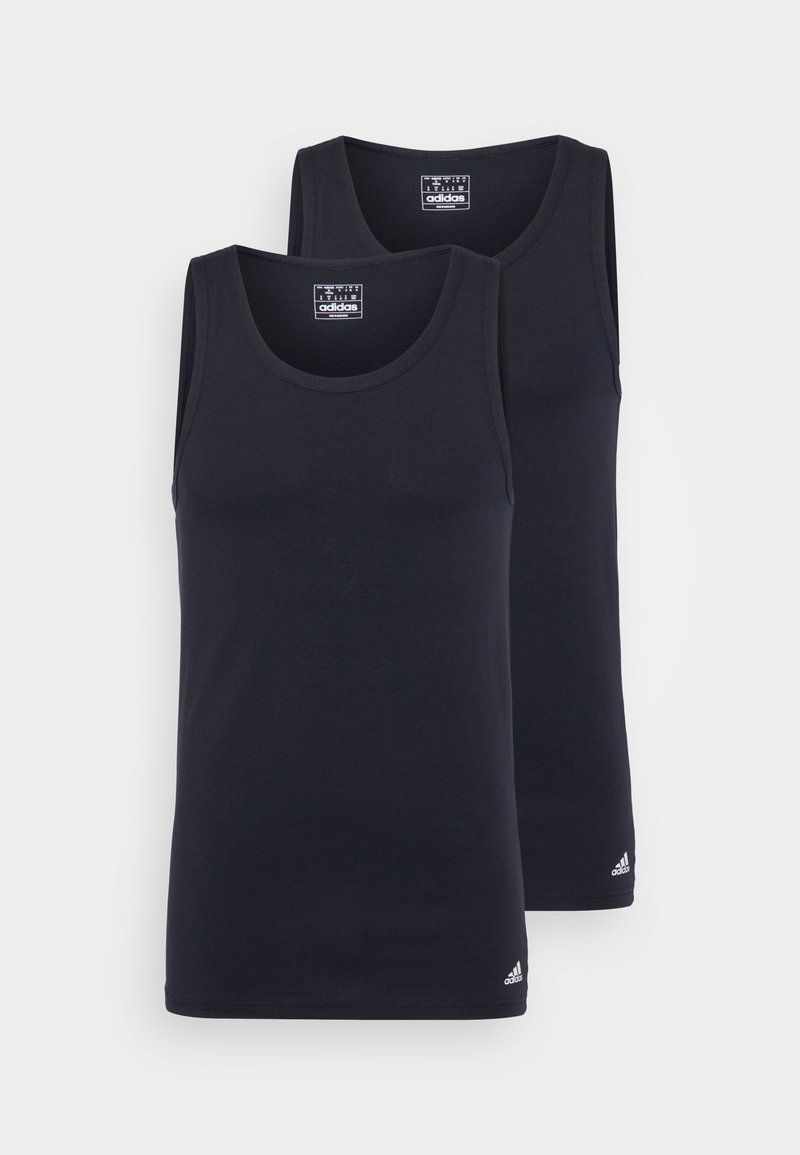 Twee donkerblauwe tanktops van katoen, met een ronde hals en een minimalistisch ontwerp, voorzien van kleine witte Adidas-logo's aan de onderkant.