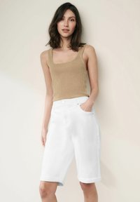 Next - KNEE - Jeans Shorts - white Thumbnail-Bild 1