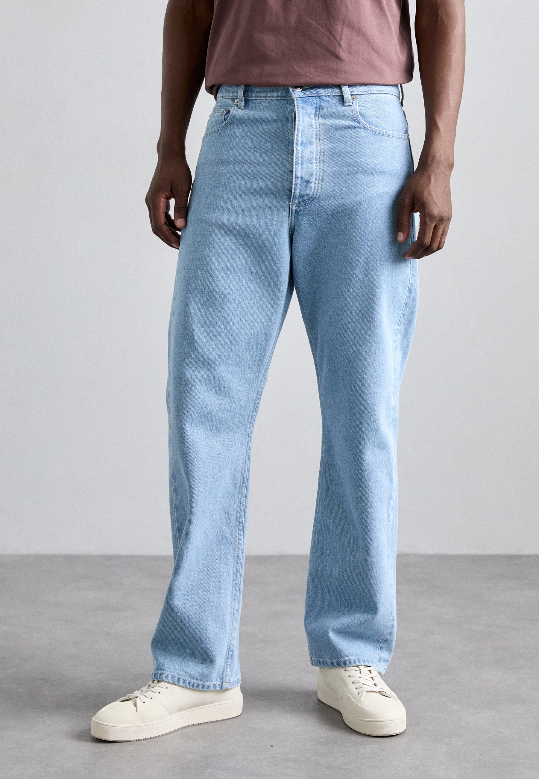 Nanushka GANNON - Relaxed fit jeans - eco light wash/light