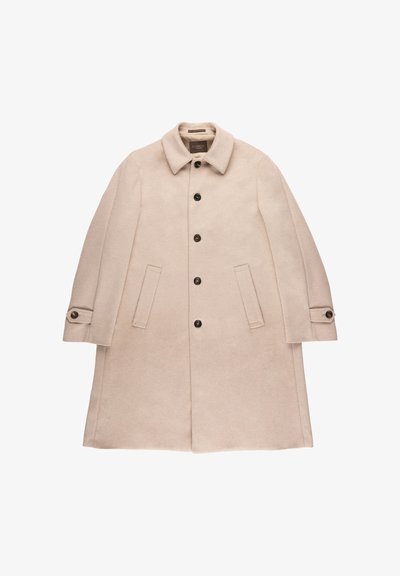 Beige wollen lange jas met kraag, vijf donkere knopen aan de voorkant, twee voorzakken en knoopbanden op de mouwen.