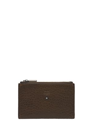 Portefeuille en cuir marron texturé avec un accent étoile argentée et une fermeture éclair, marqué "mila louise Paris" sur le devant.