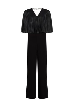 Tuta nera con top a mantella plissettato, scollo a V e pantaloni larghi. Realizzata in tessuto morbido, offre una silhouette elegante.