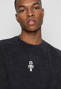 Kaotiko CREW - Camisola - black