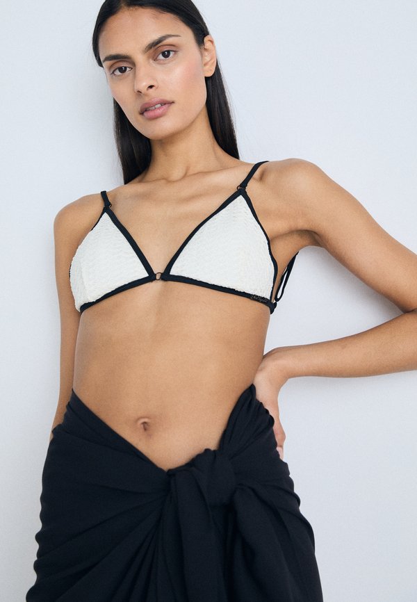 TRIANGLE - Bikini top - cannoli cream4