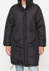 Trendyol Vinterfrakke - black