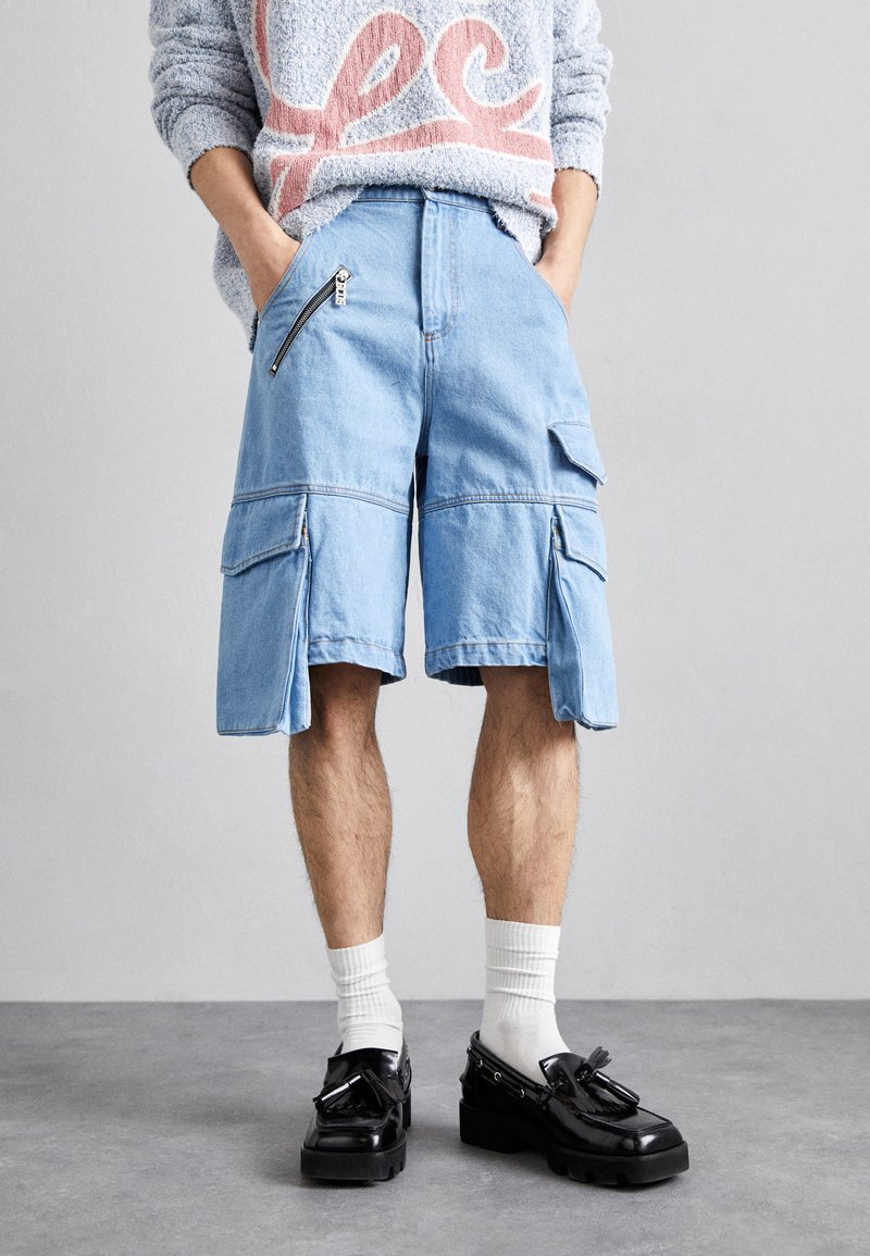 GCDS - Denim shorts - light blue, Enlarge