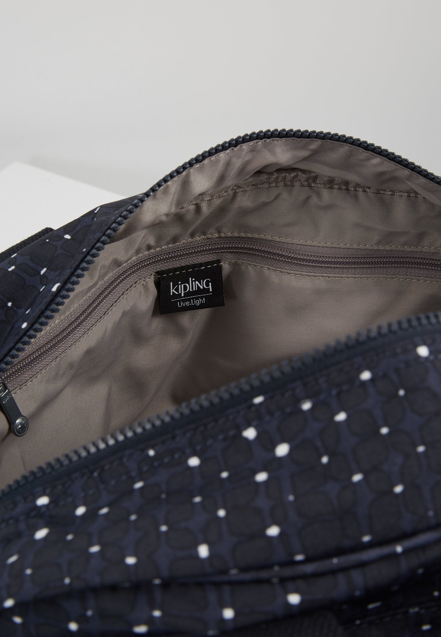 kipling camama baby bag