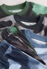 Ikke valgt, multi camo