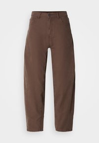 BARREL - Jeans Tapered Fit - brown