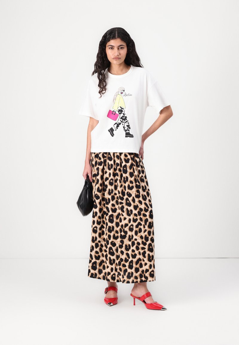 Only T-shirt print beige Only T-shirt print beige