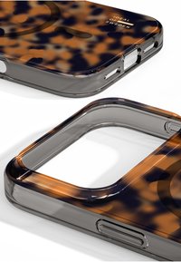 Mobilcover med skildpaddeskal-mønster, gennemsigtig krop, glat finish, afrundede kanter og udskæringer til knapper og porte.