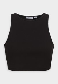 Čierny rebrovaný crop top s vysokým výstrihom a bezrukávovým dizajnom, s textúrovanou tkaninou a čistým lemovaním. Viditeľná etiketa vo vnútri.