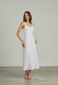 Alma en Pena Jurk - blanco