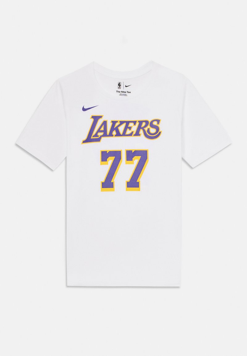 Vit bomull t-shirt med "LAKERS" i lila och "77" i gult med lila detaljer, samt Nike-logotypen på vänster axel.