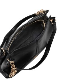 Schwarze Lederhandtasche mit goldfarbener Hardware, Reißverschlussöffnung und strukturiertem Innenfutter. Verfügt über stabile doppelte Griffe und seitliche Akzente.