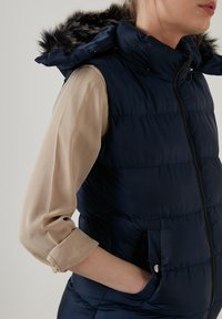 LELA SLIM FIT - Strukirani kaput - navy blue