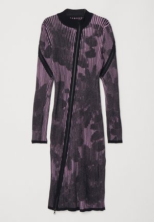 Chet Lo DRESS - Jumper dress - black/pink