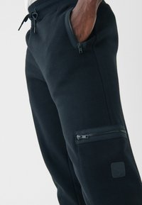 Next 2 PACK REGULAR FIT CUFFED - Träningsbyxor - black utility