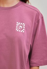 Next BOXY SHORT SLEEVE - T-shirts print - raspberry pink