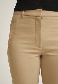 STOCKH LM DESI SLIM FIT - Chinos - amphora