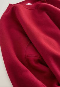 Sweatshirt - cherry red