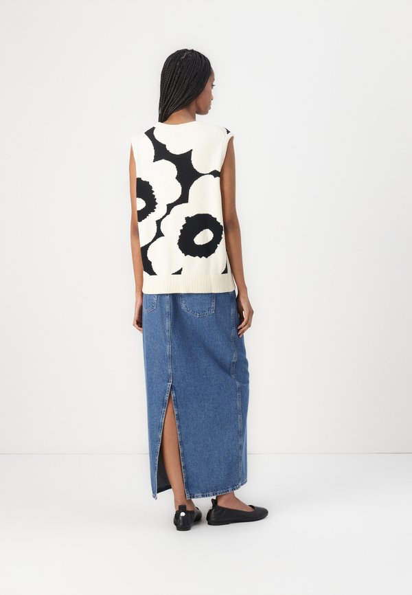 PIONEERI UNIKKO - Jumper3