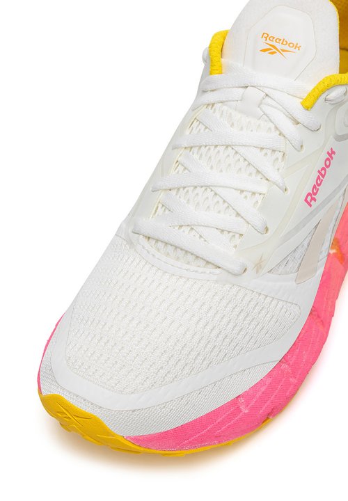 Reebok 100209972 - Road running shoes - white light/beige — photo 6