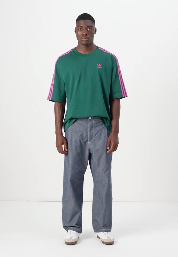 OVERSIZE TEE UNISEX - Print T-shirt3