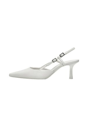 Décolleté slingback in pelle bianca con punta a punta, tacco di altezza media e due cinturini regolabili con fibbia sul collo del piede.