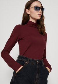 Pieces PCSIRENE ROLLNECK - Topper langermet - tawny port