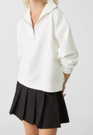 Sweatshirt - white