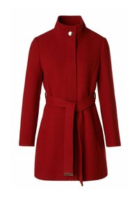 Abrigo de lana rojo con cuello alto, mangas largas, cintura con cinturón y un diseño elegante. Cuenta con cierre frontal de broches y bolsillos laterales.