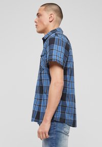 Brandit ROADSTAR - Skjorter - indigo checked