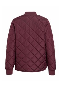 Veste matelassée bordeaux avec surpiqûres en forme de losange, col et poignets côtelés, vue de dos.