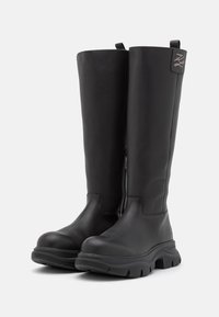KARL LAGERFELD Botas con plataforma - black