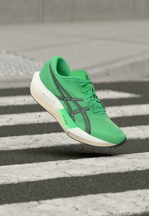 MAGIC SPEED 5 UNISEX - Maanteejooksu jalatsid - vital green/carrier grey