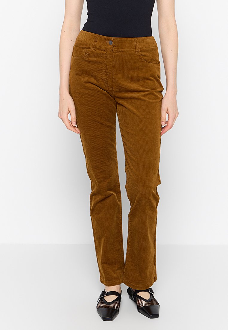 Bruine corduroy broek met een rechte pasvorm, voorzien van riemlussen, vijf zakken en een sluiting met een knoop aan de voorkant. Geraffineerde ribbelstof.