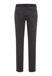 Pantaloni grigi scuri in cotone, con vestibilità dritta, vita con passanti e due tasche posteriori con chiusura a bottoni.