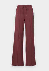 Unselected, red mahogany
