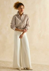 Tom Joule AMILLA LONGLINE - Button-down blouse - tan white stripe