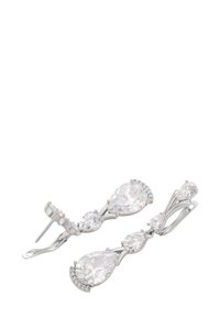 Orecchini a goccia in argento con gemme trasparenti a forma di pera e piccoli pietre decorative rotonde, dotati di chiusure a perno e a clip.