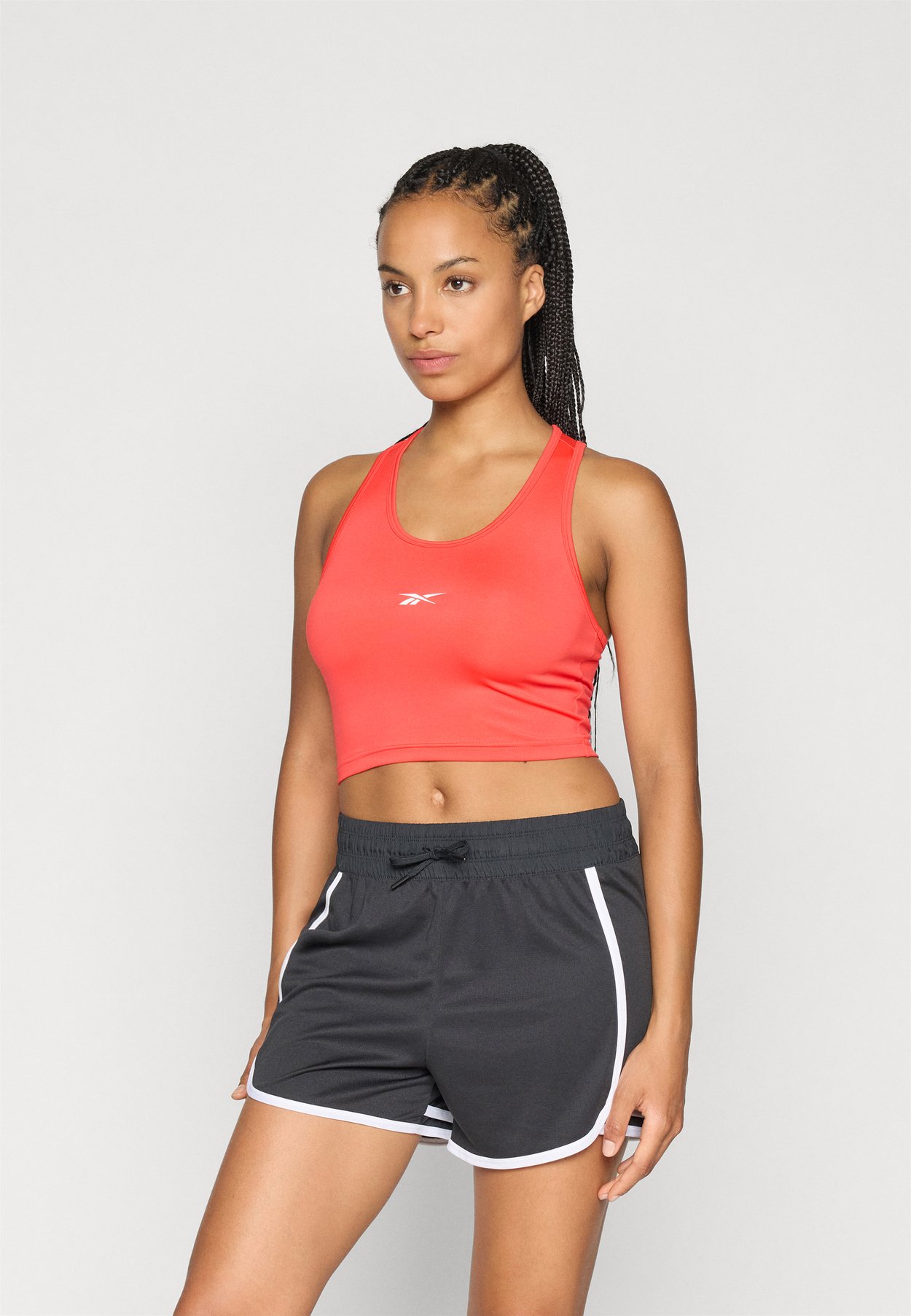 TRAIN CROPPED TANK