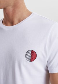 JBS OF DENMARK T-shirts basic - white