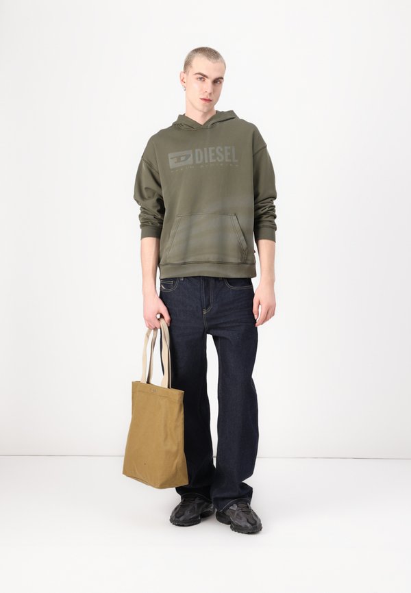 BOXT HOOD - Sweatshirt - olive3
