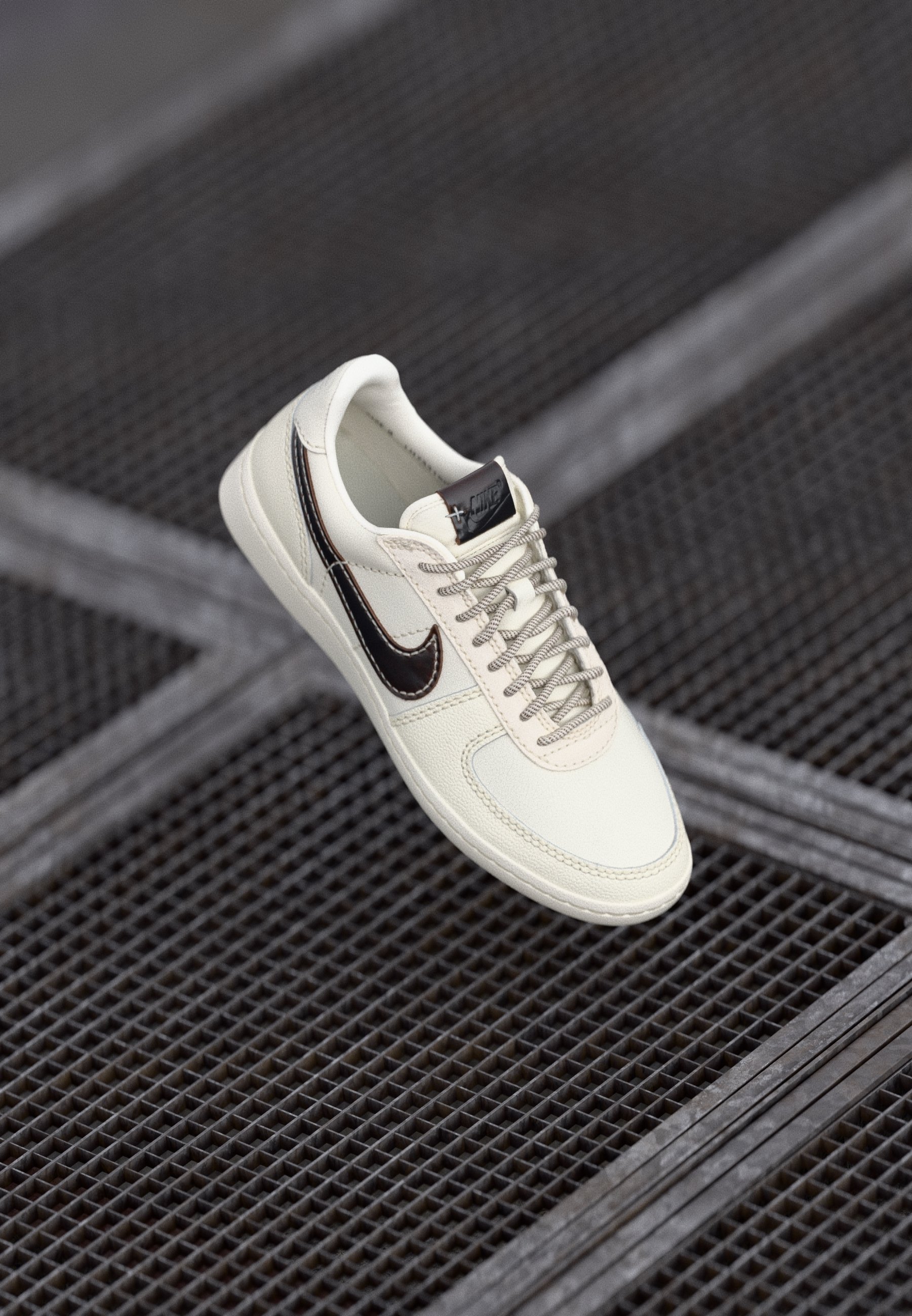 Nike Cream Mesh Trainer with Black Swoosh Amazon.com | Nike mens Air Trainer 1 SP, Coconut Milk/Team  main image 2