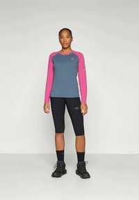 Dynafit ALPINE PRO TEE - Majica z dolgimi rokavi - magenta