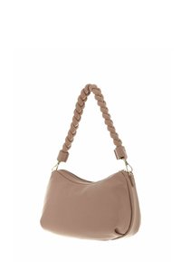 Sac à main avec poignée tressée en matière rose clair douce, de forme arrondie et texture lisse. Éléments métalliques dorés et fermeture éclair.